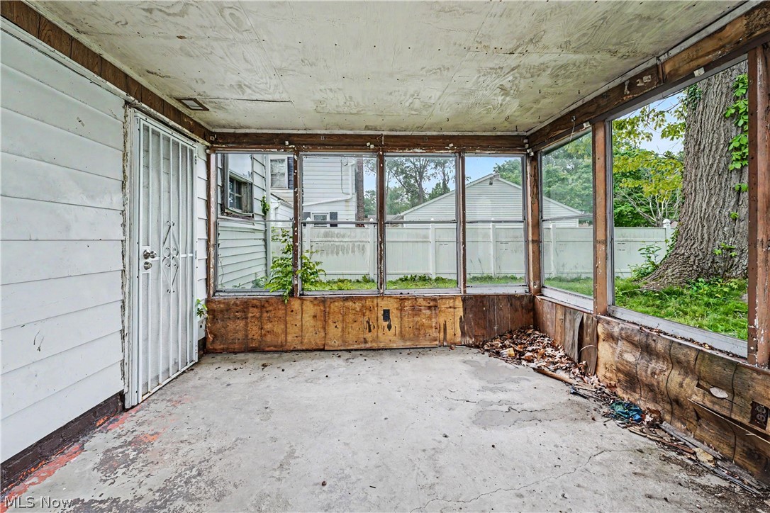 1358 Peckham Street Akron OH 44320