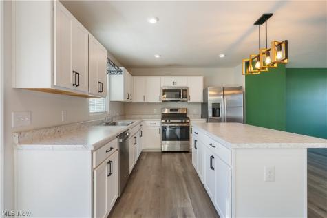 1860 Heron Creek Street NW Massillon OH 44647