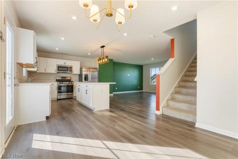1860 Heron Creek Street NW Massillon OH 44647