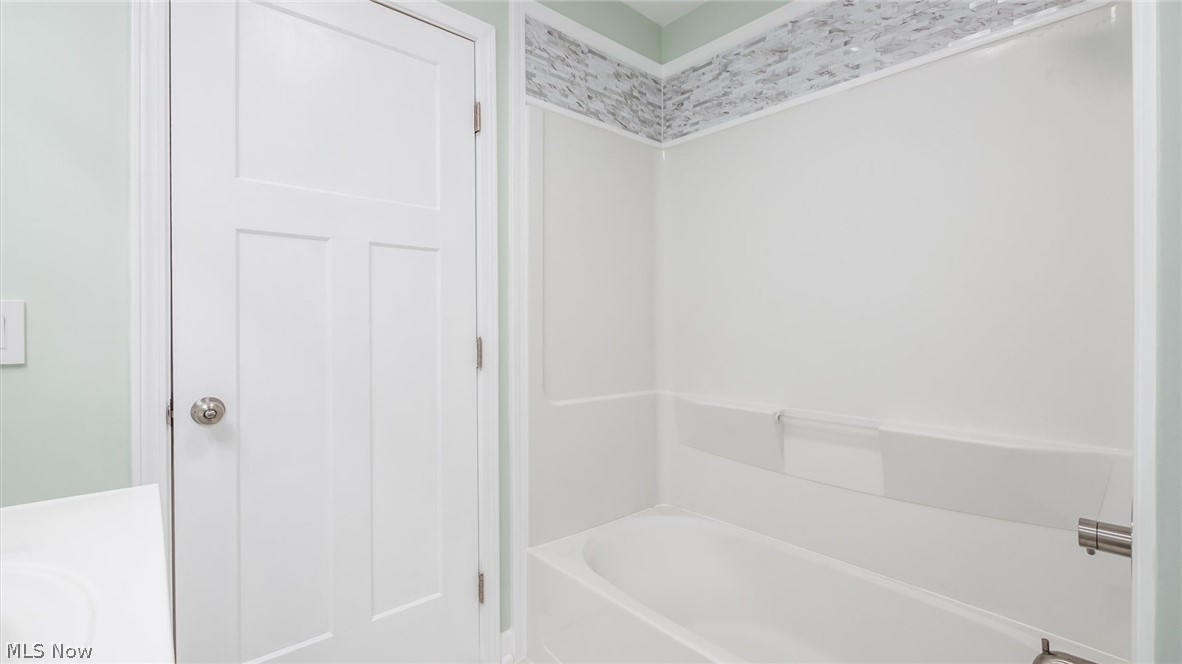 2446 Edison Avenue Zanesville OH 43701