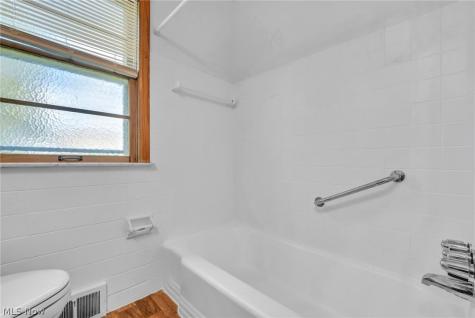 20301 Trebec Avenue Euclid OH 44119