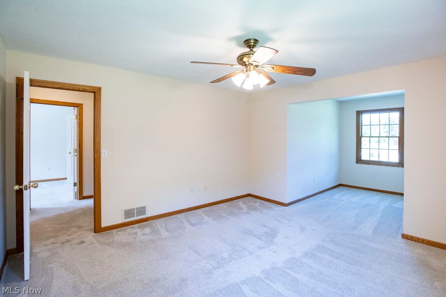 35743 Lorain Road North Ridgeville OH 44039