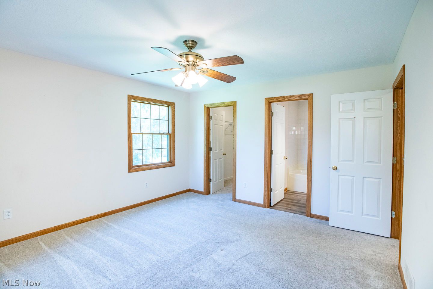 35743 Lorain Road North Ridgeville OH 44039