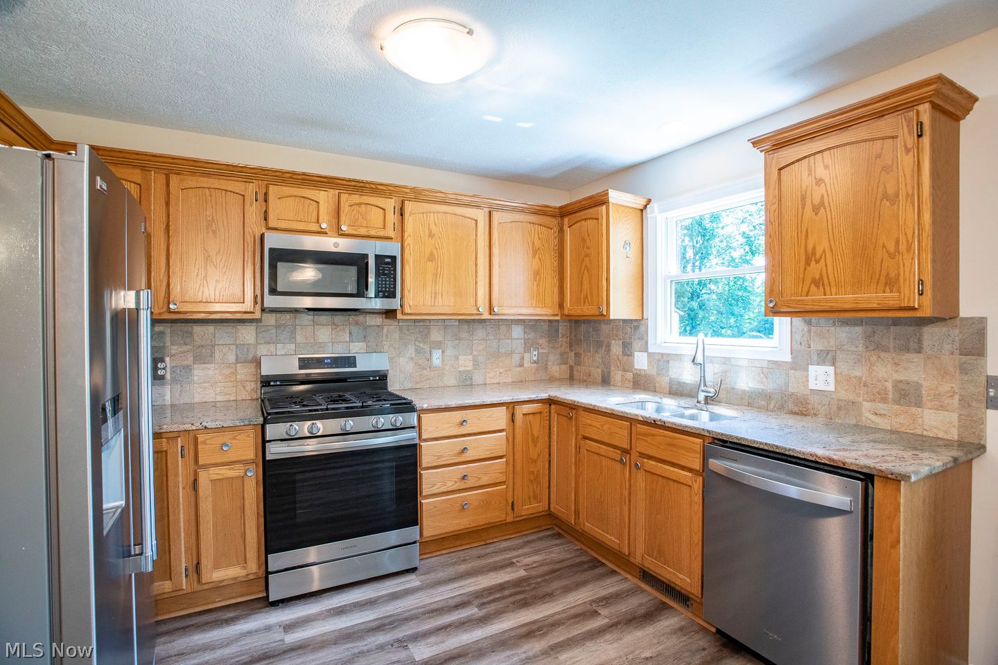 35743 Lorain Road North Ridgeville OH 44039