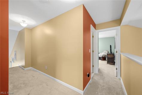 1584 Silver Oak Circle Twinsburg OH 44087