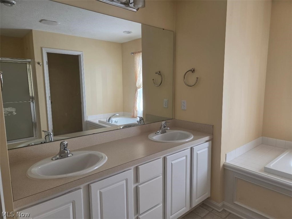 1200 Cherokee Path Vermilion OH 44089