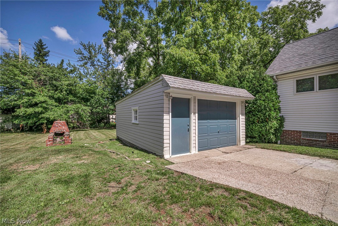 4369 Prasse Road South Euclid OH 44121