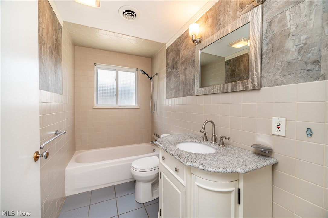 5057 Tam-o-shanter Drive Poland OH 44514