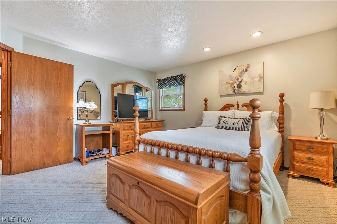 10548 Briar Hill Drive Kirtland OH 44094