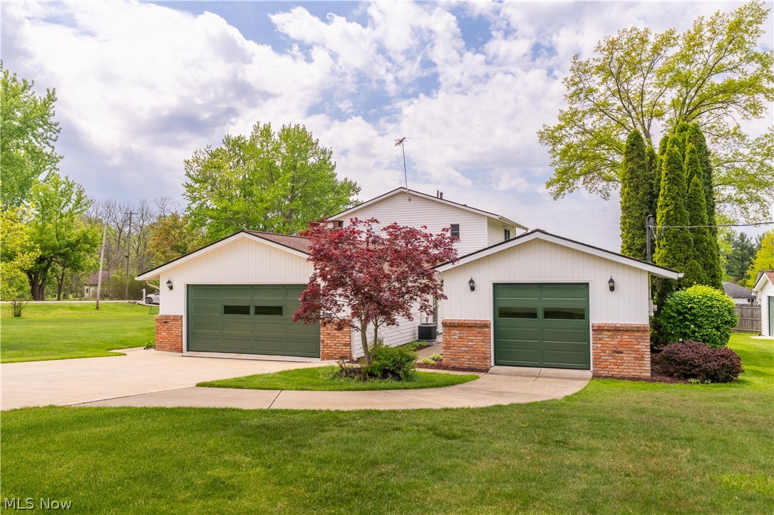 10548 Briar Hill Drive Kirtland OH 44094