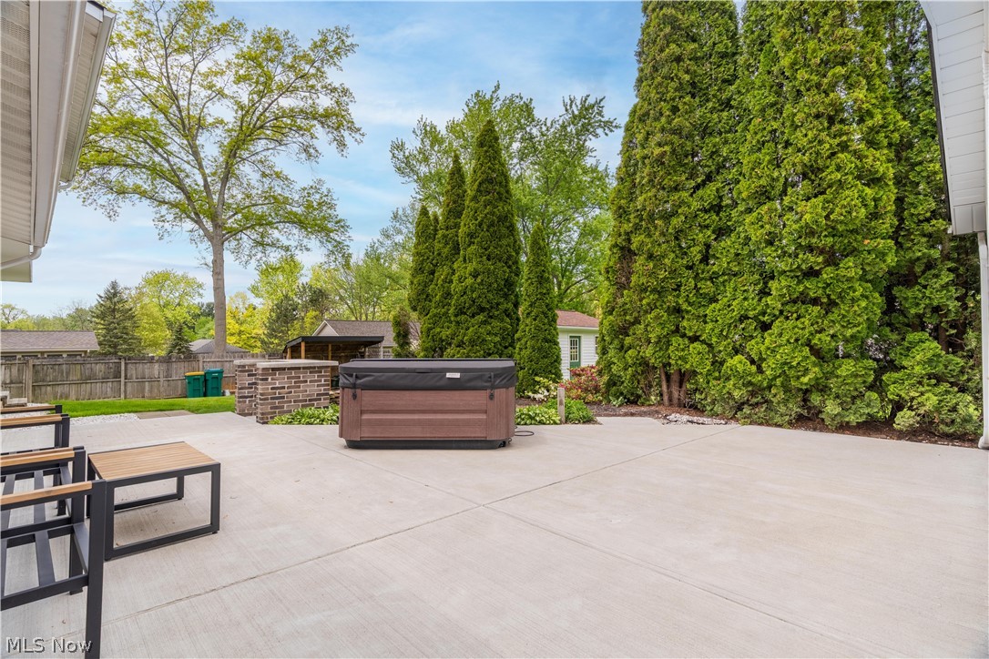 10548 Briar Hill Drive Kirtland OH 44094