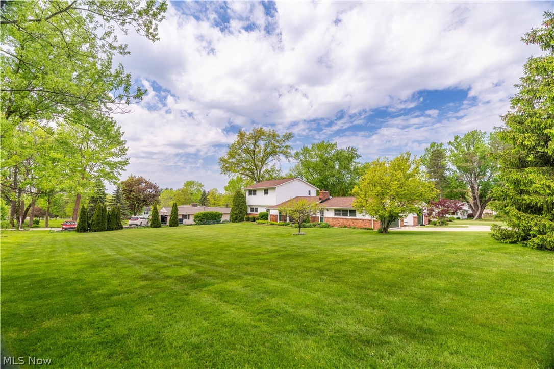 10548 Briar Hill Drive Kirtland OH 44094