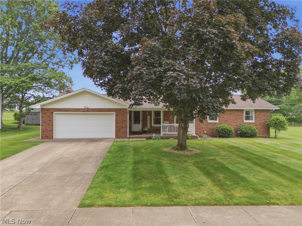 1708 Edmar Street Louisville OH 44641