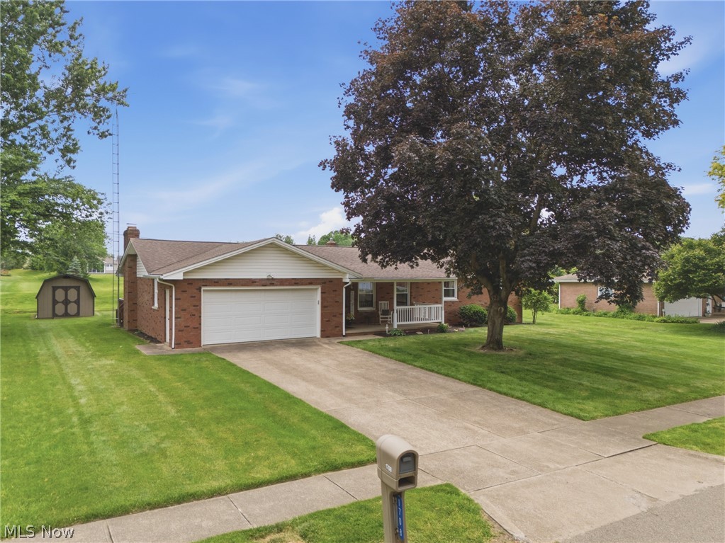 1708 Edmar Street Louisville OH 44641