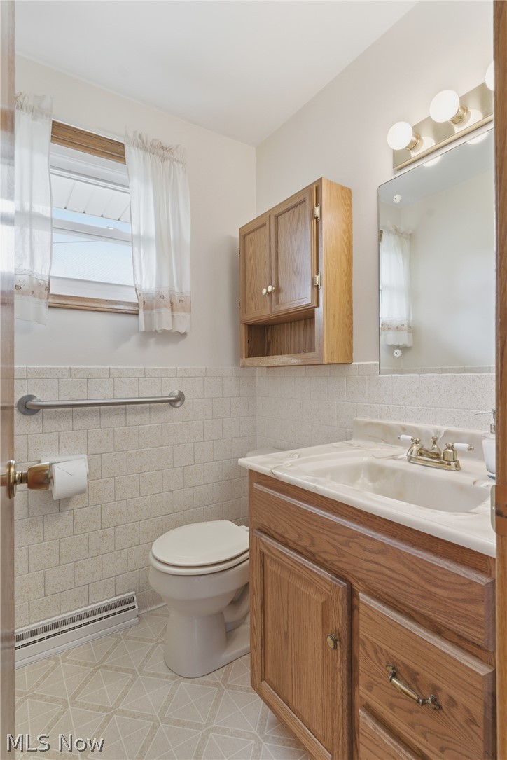 1708 Edmar Street Louisville OH 44641