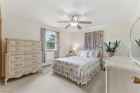 1708 Edmar Street Louisville OH 44641