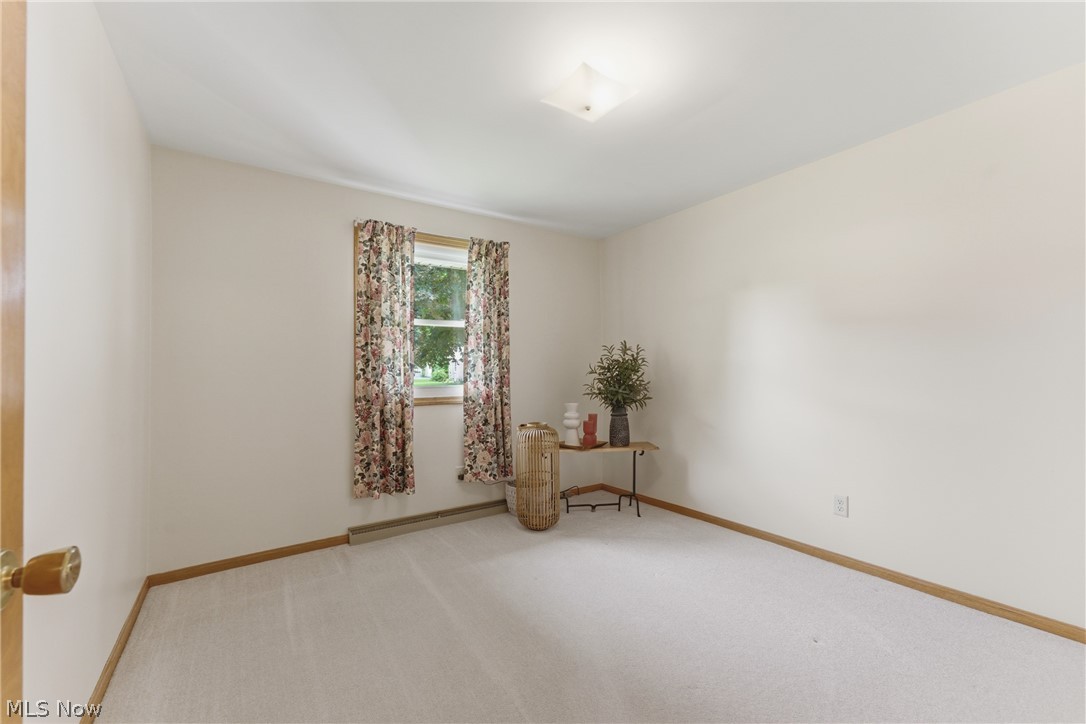 1708 Edmar Street Louisville OH 44641