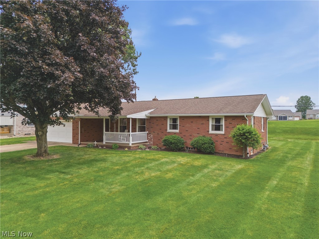1708 Edmar Street Louisville OH 44641