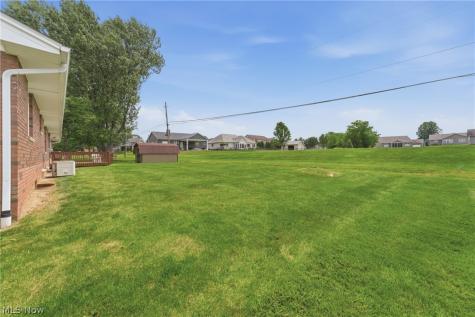1708 Edmar Street Louisville OH 44641