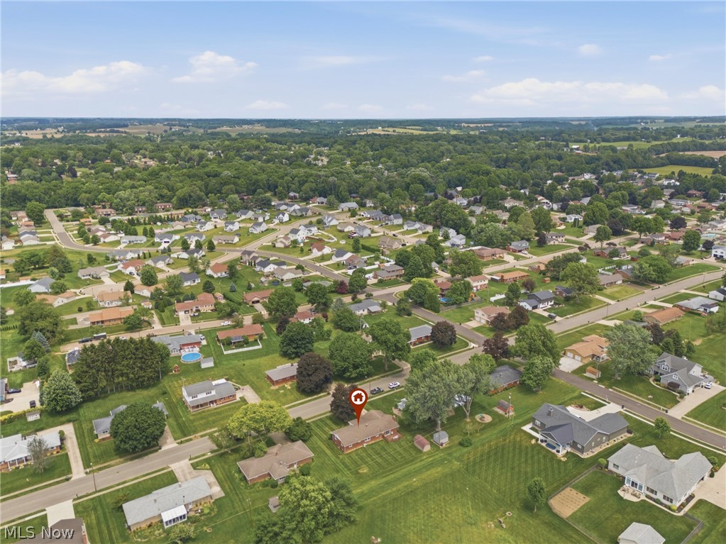 1708 Edmar Street Louisville OH 44641