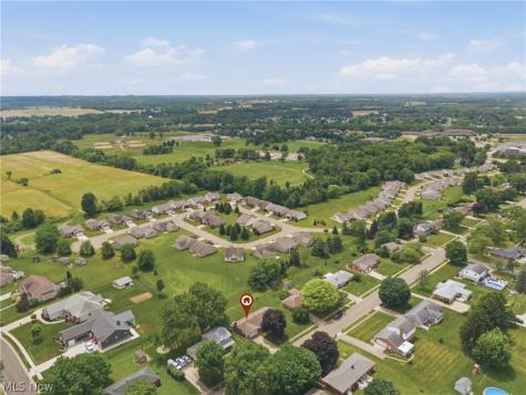 1708 Edmar Street Louisville OH 44641
