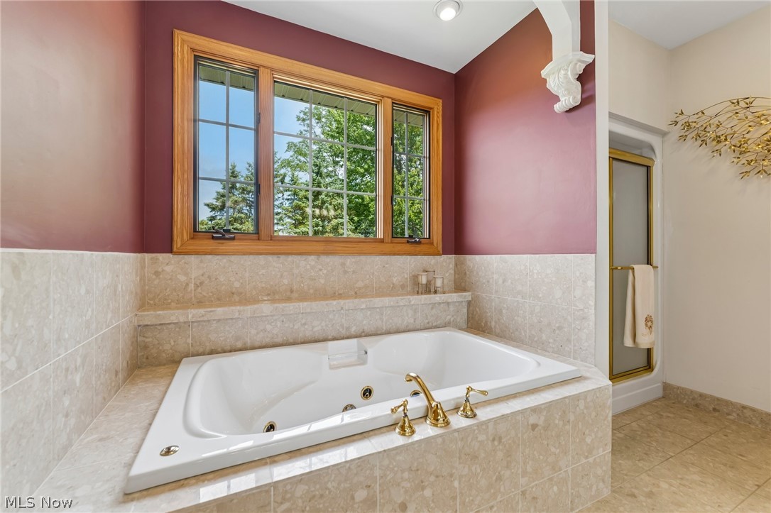 9567 Woodcroft Court Kirtland OH 44094