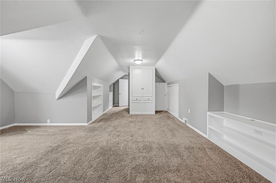 468 E 305th Street Willowick OH 44095