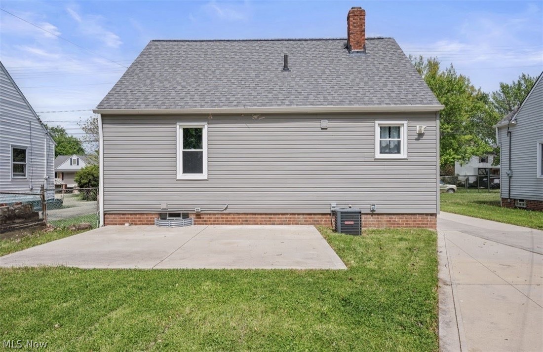 468 E 305th Street Willowick OH 44095