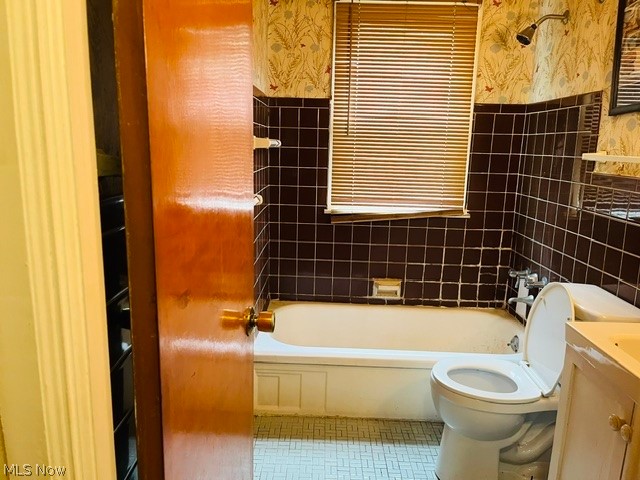 2465 Belvoir Boulevard Cleveland OH 44121