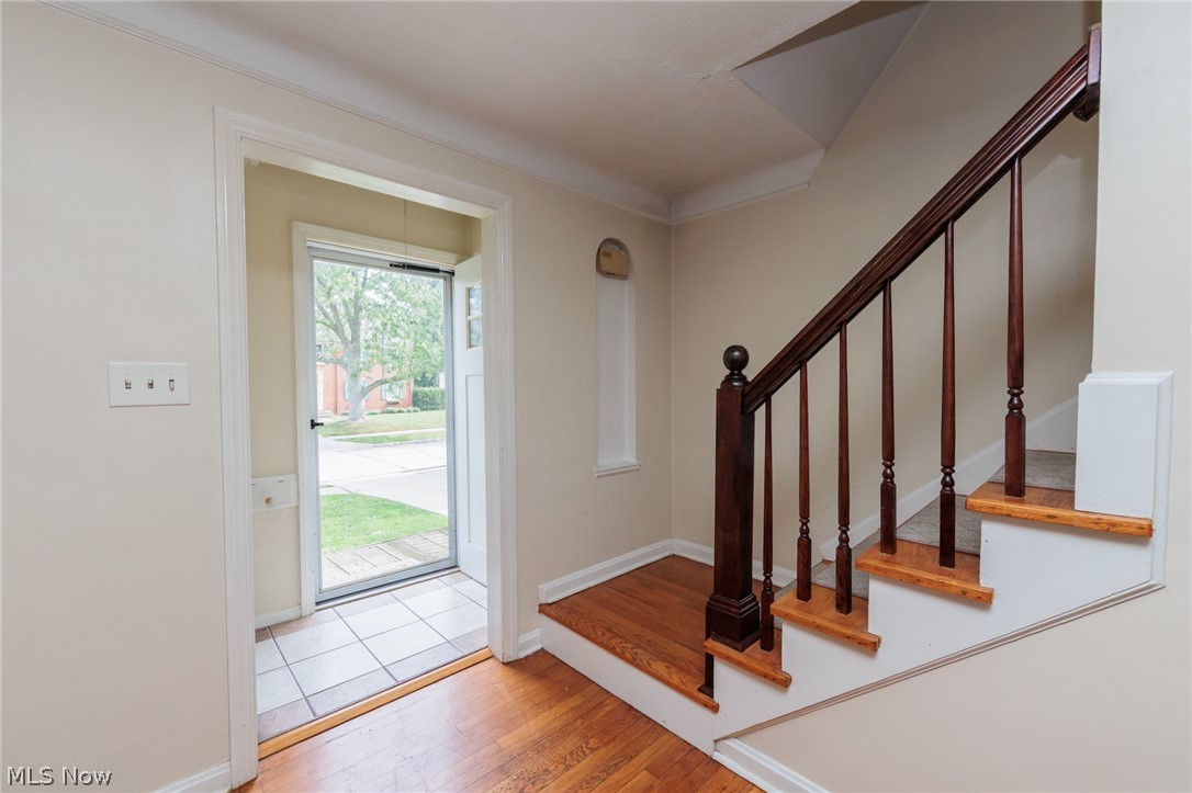 4042 Ellison Road South Euclid OH 44121