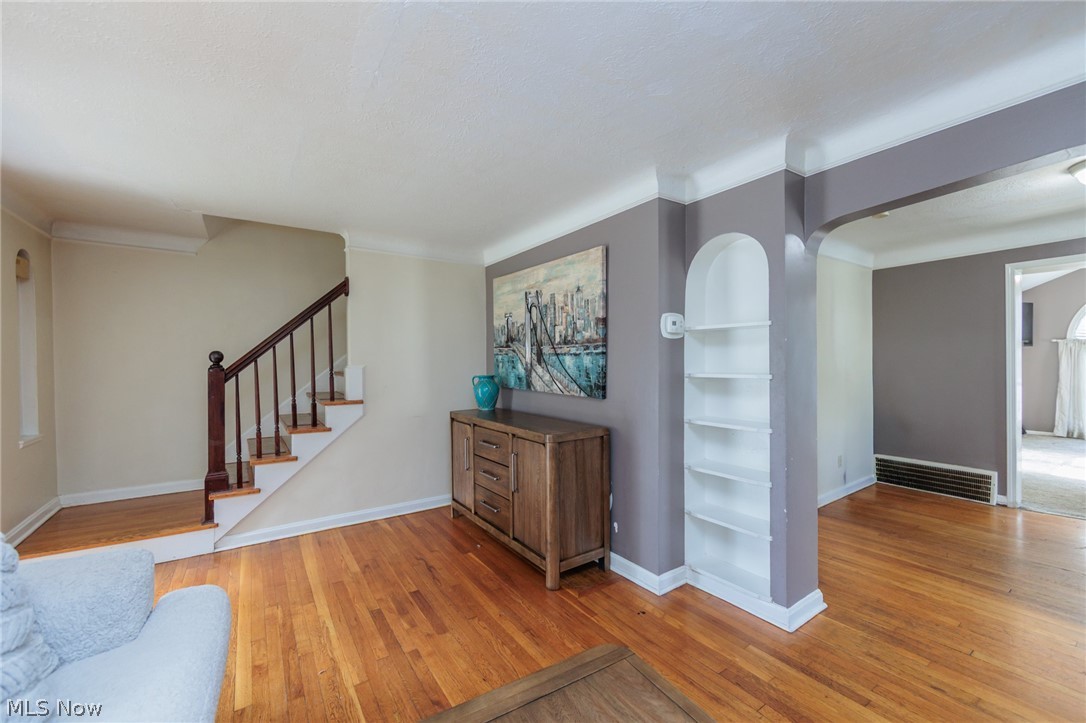 4042 Ellison Road South Euclid OH 44121