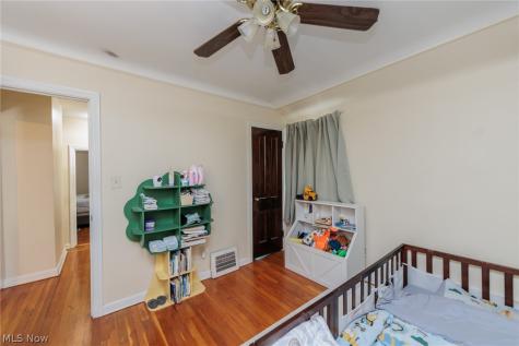 4042 Ellison Road South Euclid OH 44121