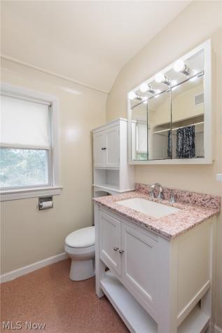 4042 Ellison Road South Euclid OH 44121