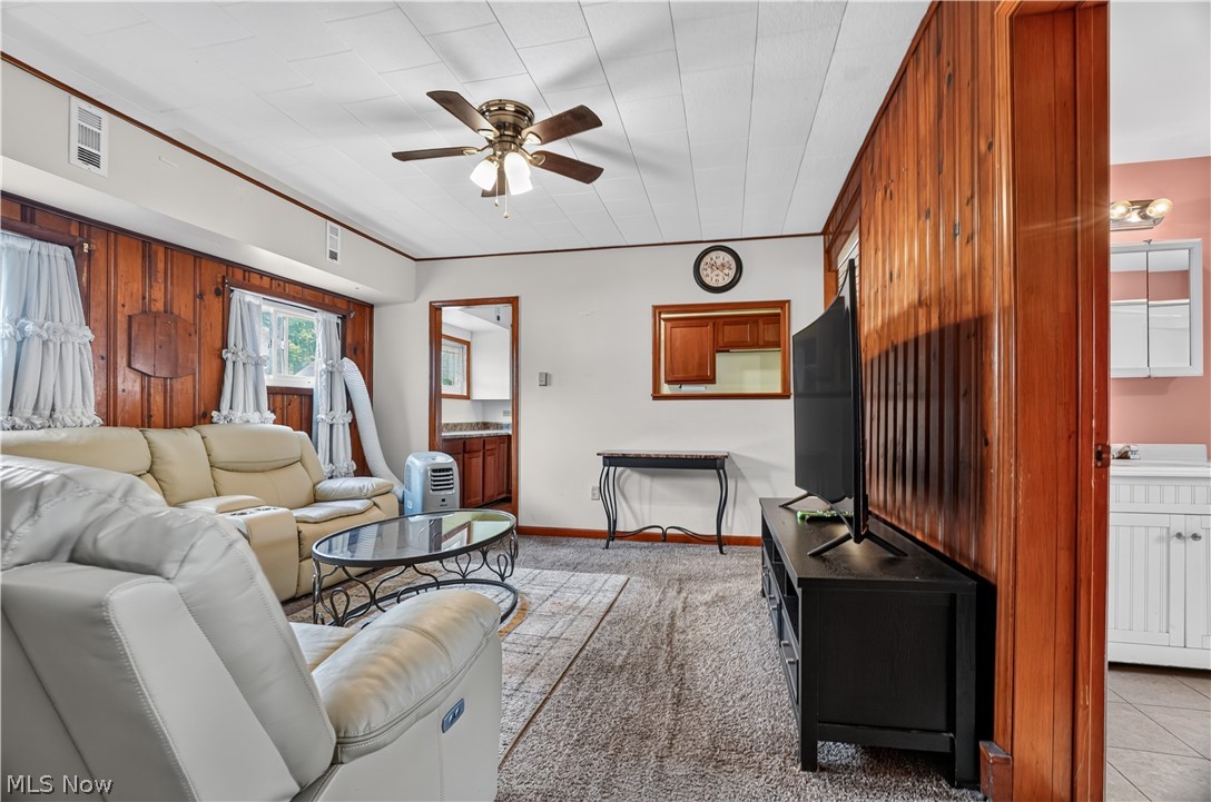 61 W Erie Street Jefferson OH 44047