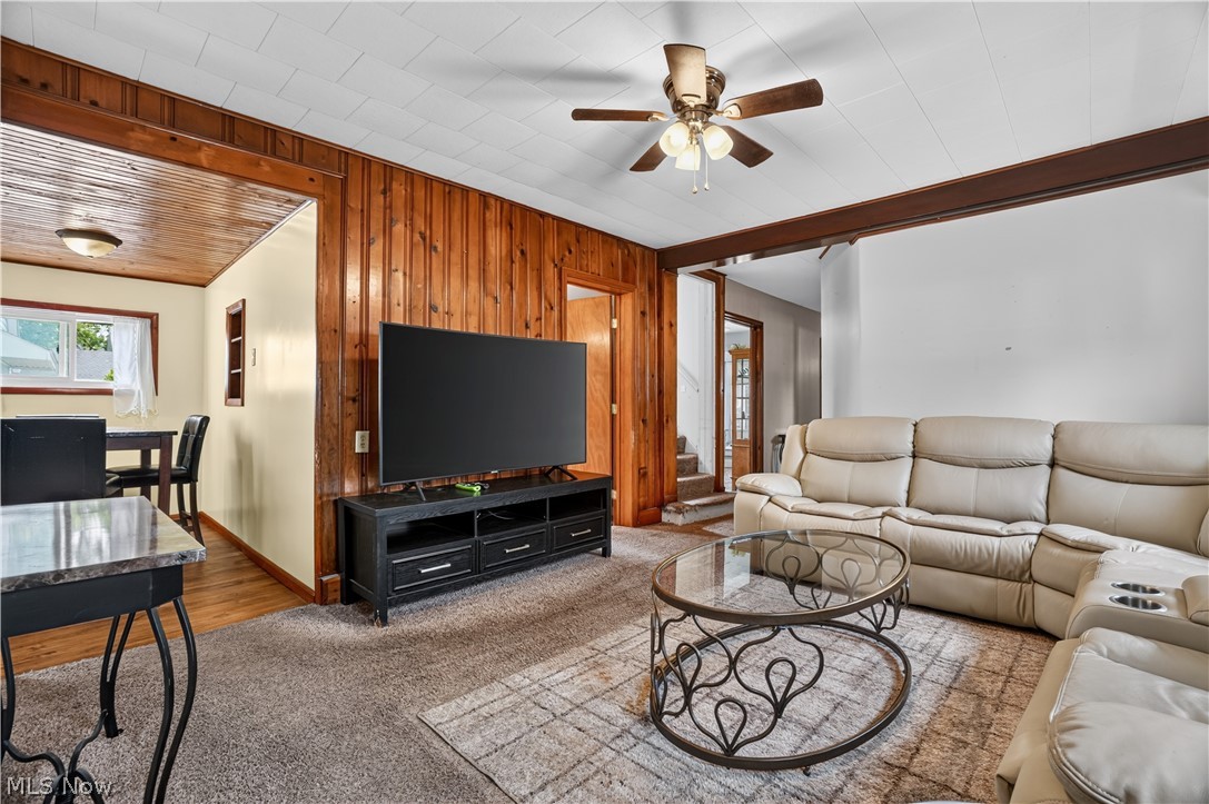 61 W Erie Street Jefferson OH 44047