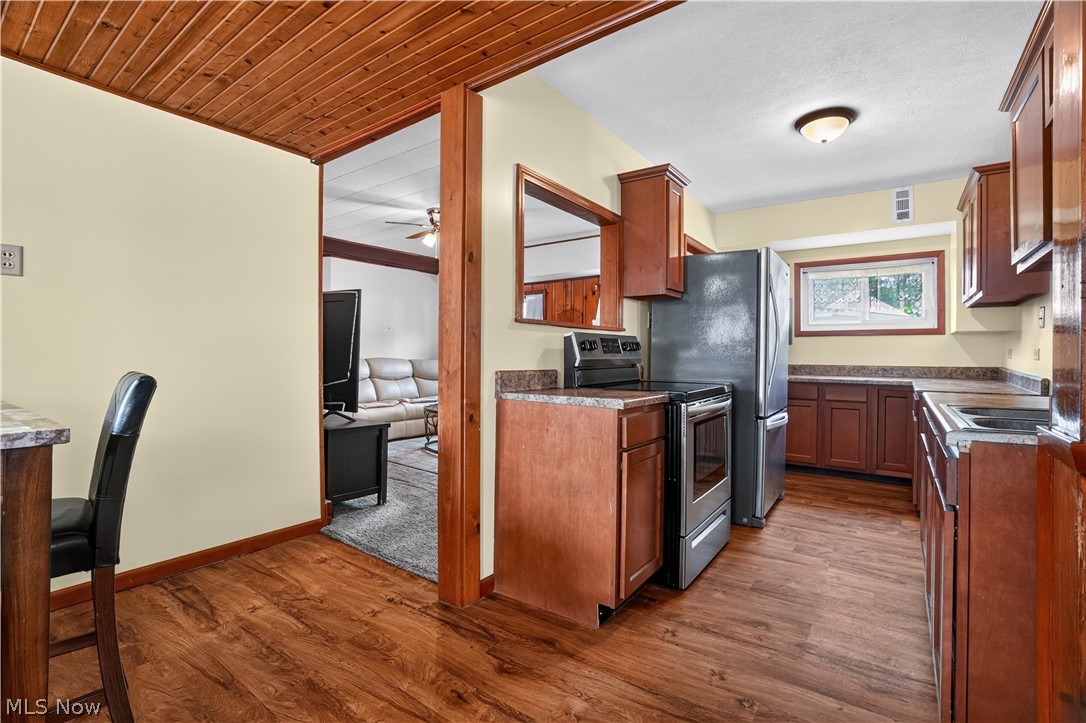 61 W Erie Street Jefferson OH 44047