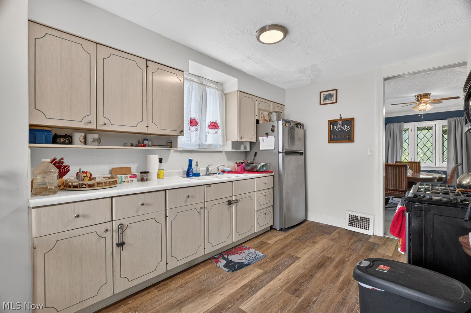 13408 Highlandview Avenue Cleveland OH 44135