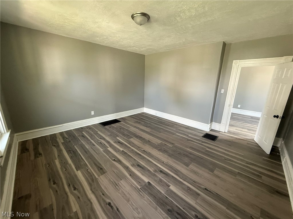 327 Locust Street Coshocton OH 43812