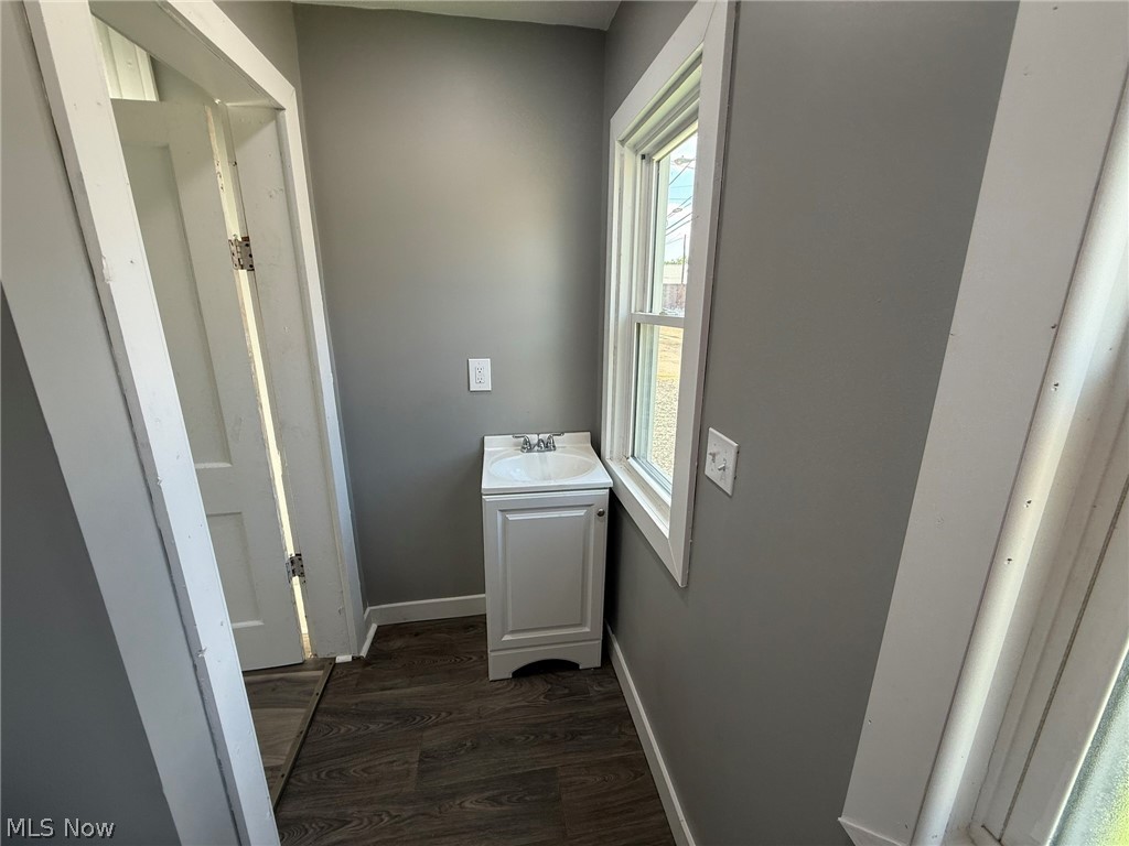 327 Locust Street Coshocton OH 43812