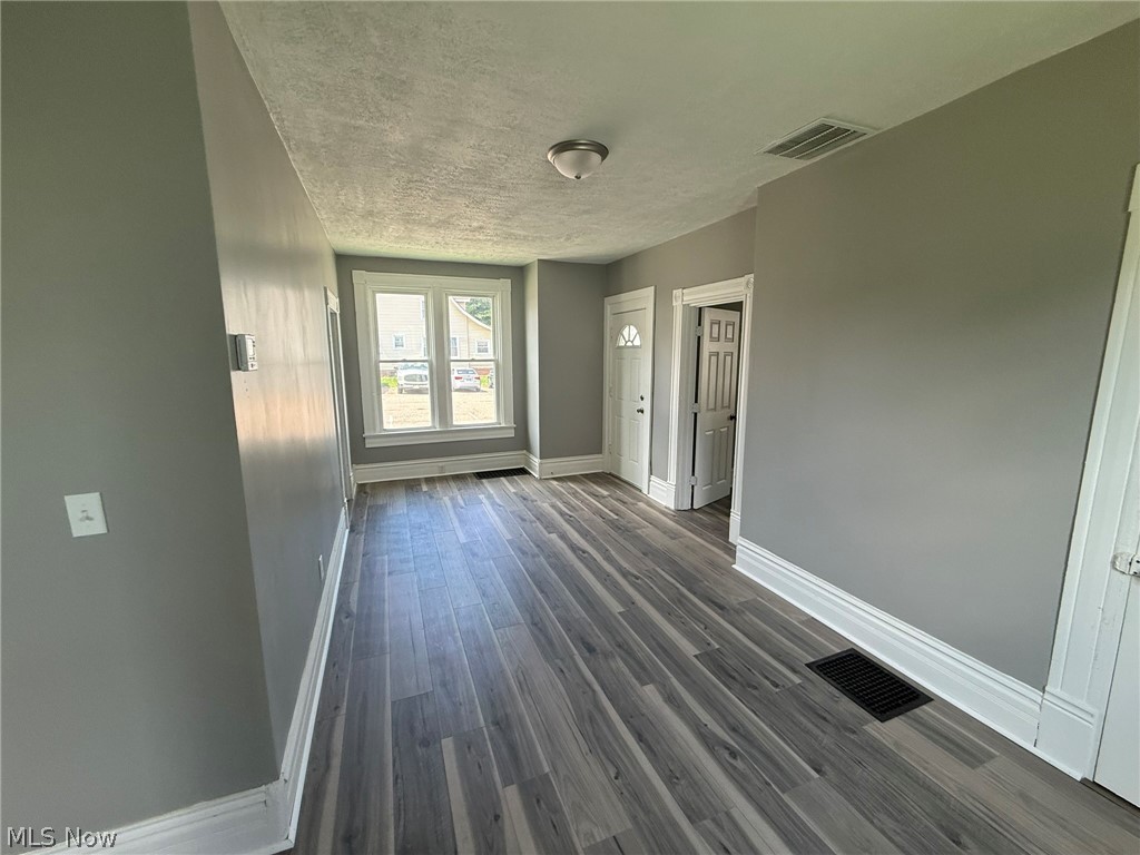 327 Locust Street Coshocton OH 43812