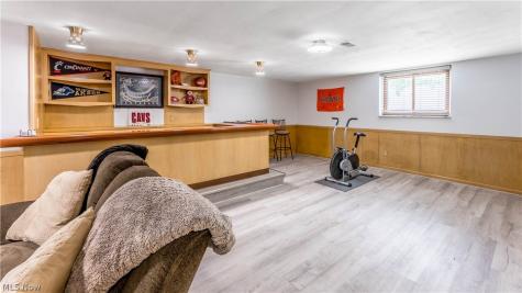 6903 E Sprague Road Independence OH 44131