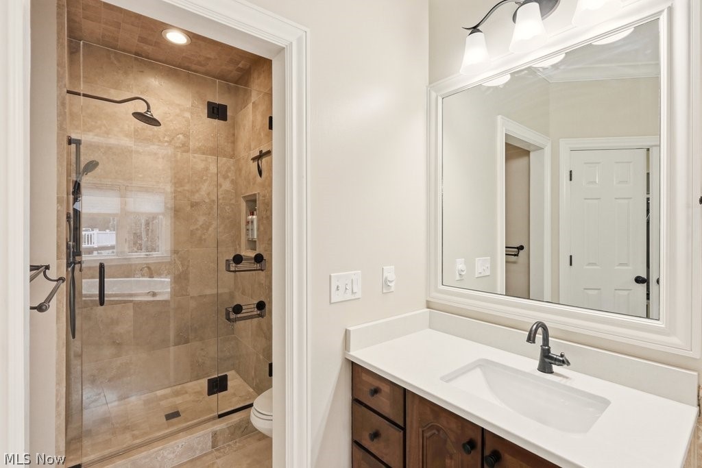 309 High Bluff Aurora OH 44202