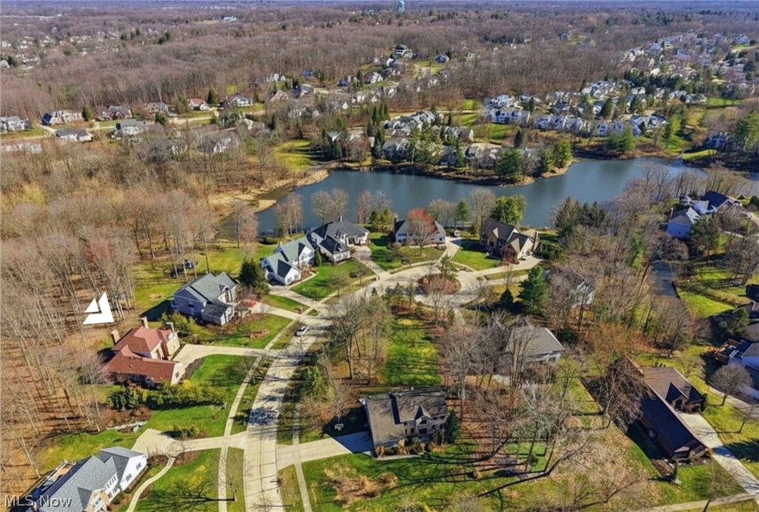 309 High Bluff Aurora OH 44202
