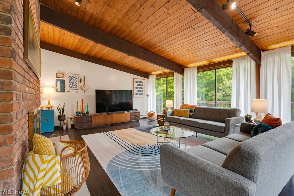 8886 Southbrook Trail Chagrin Falls OH 44023