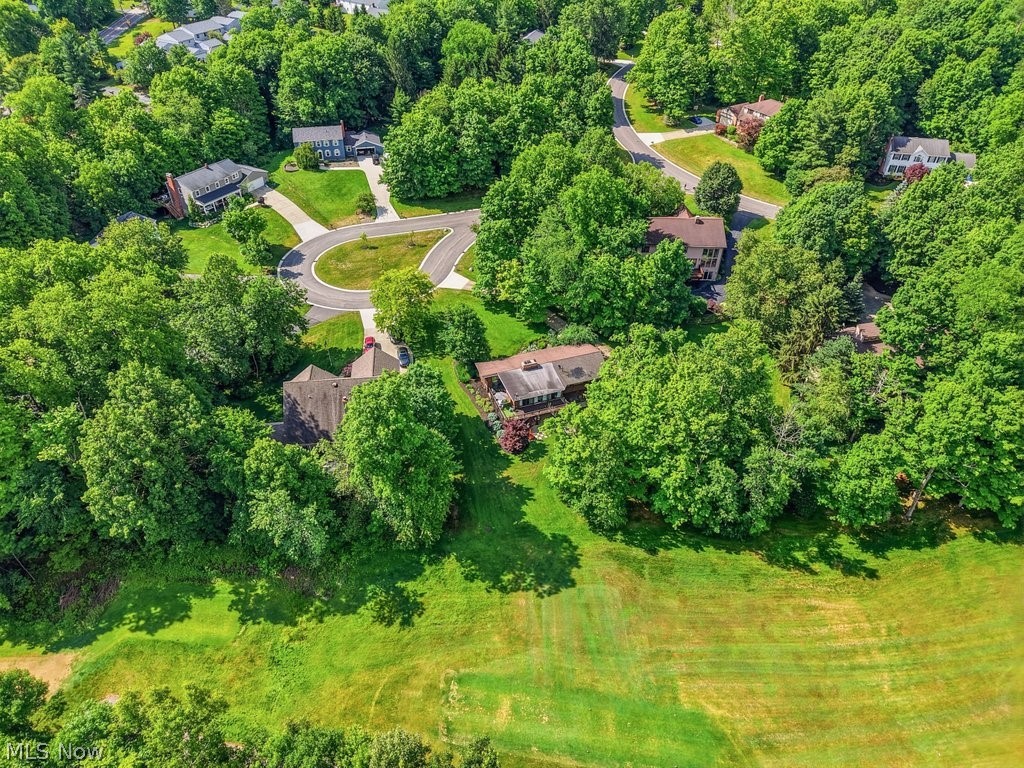 8886 Southbrook Trail Chagrin Falls OH 44023
