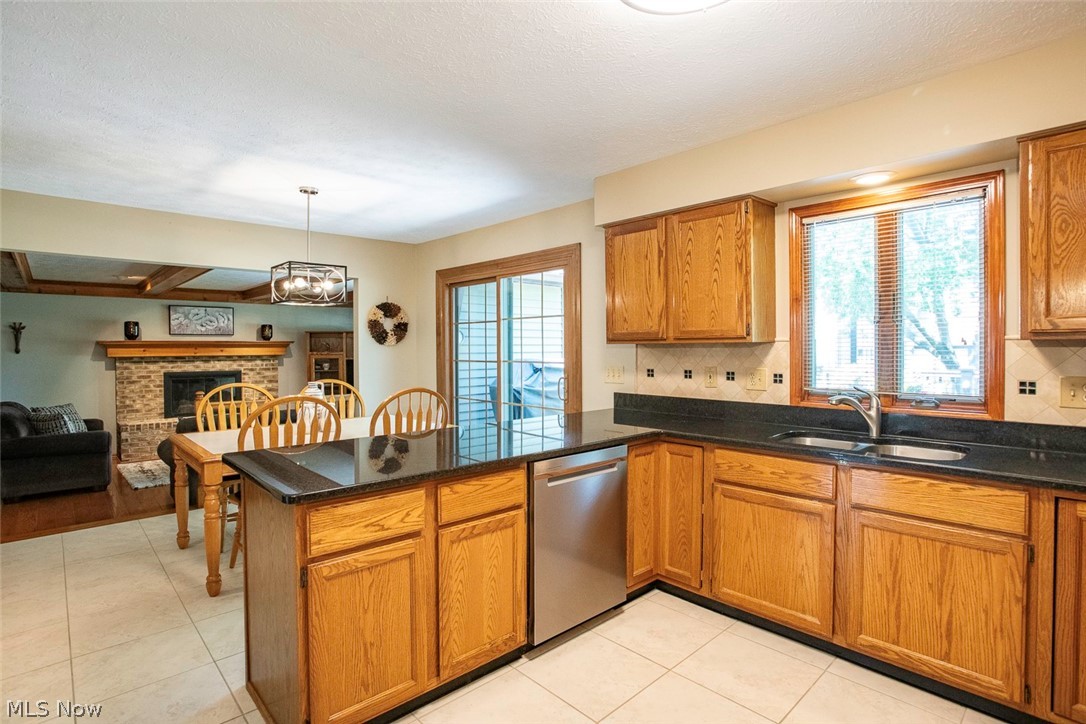 18399 Yorktown Oval Strongsville OH 44136