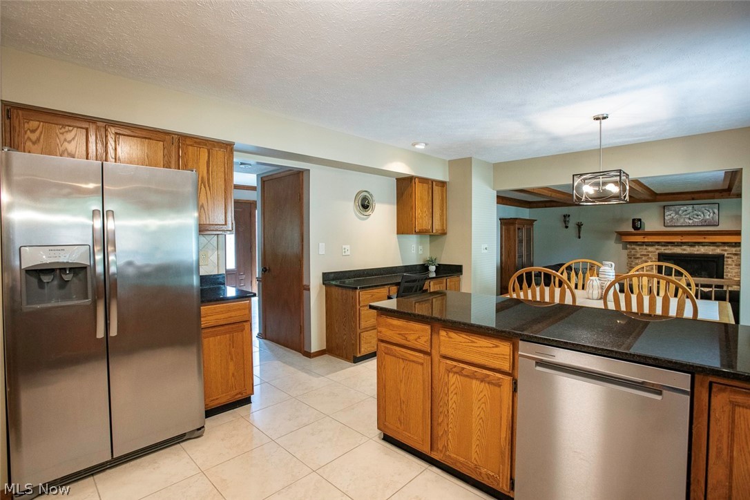 18399 Yorktown Oval Strongsville OH 44136
