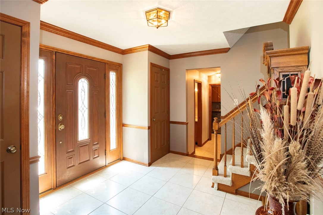 18399 Yorktown Oval Strongsville OH 44136