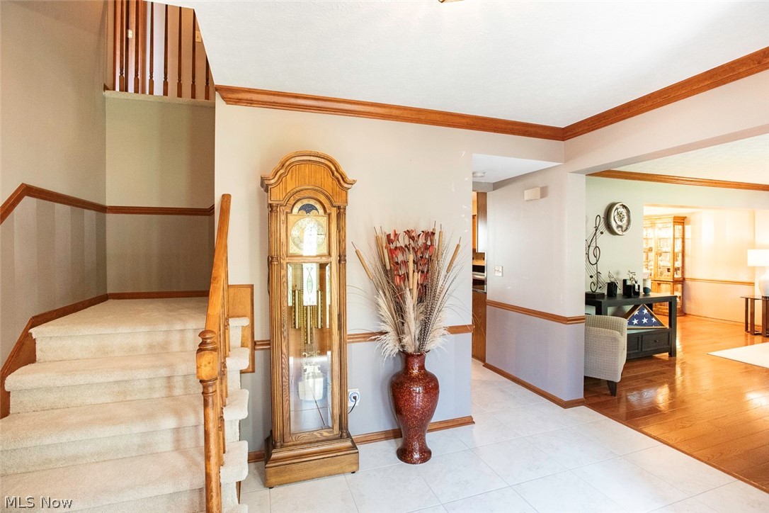 18399 Yorktown Oval Strongsville OH 44136