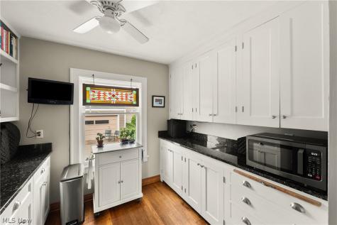 1230 Bunts Road Lakewood OH 44107